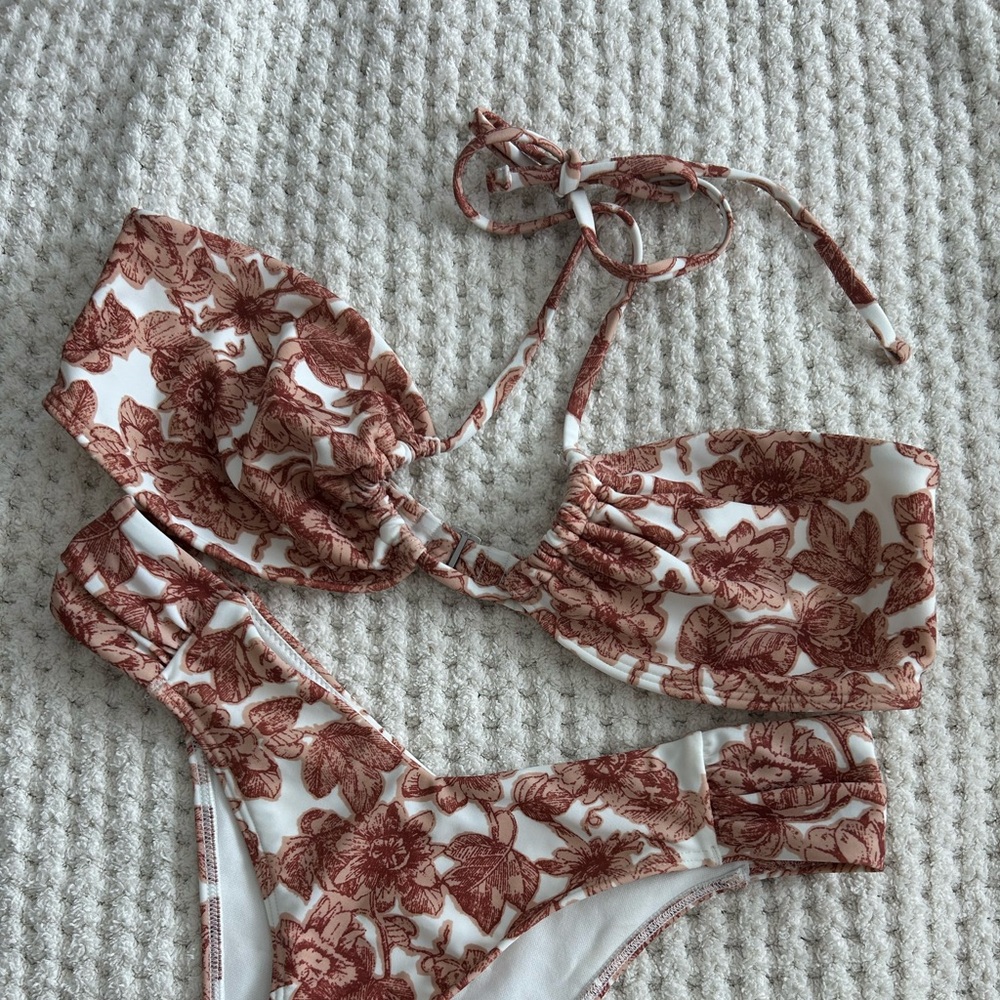 Abercrombie & Fitch Floral Bikini Top